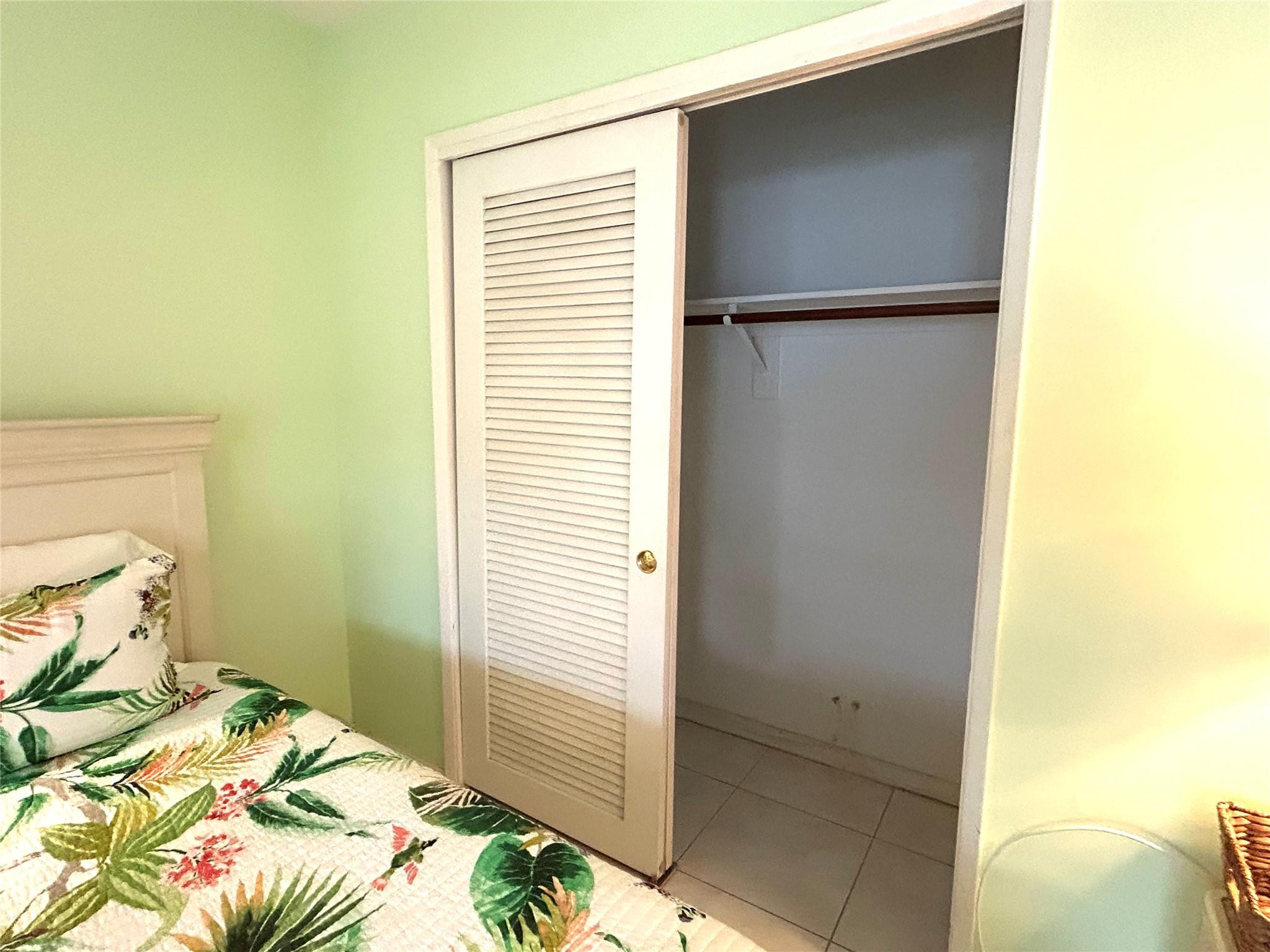 Lighthouse Point Gardens - Residential