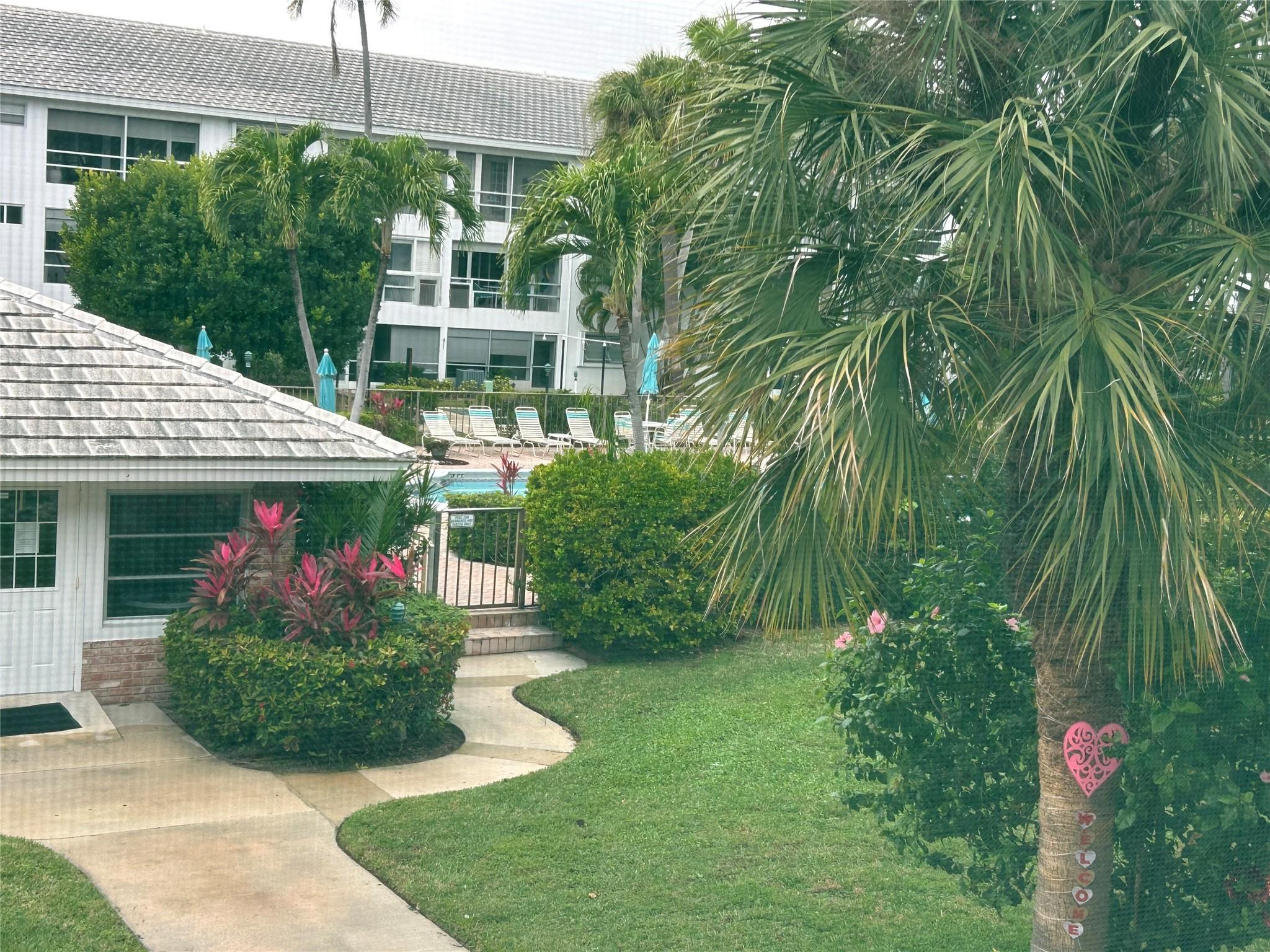 Lighthouse Point Gardens - Residential