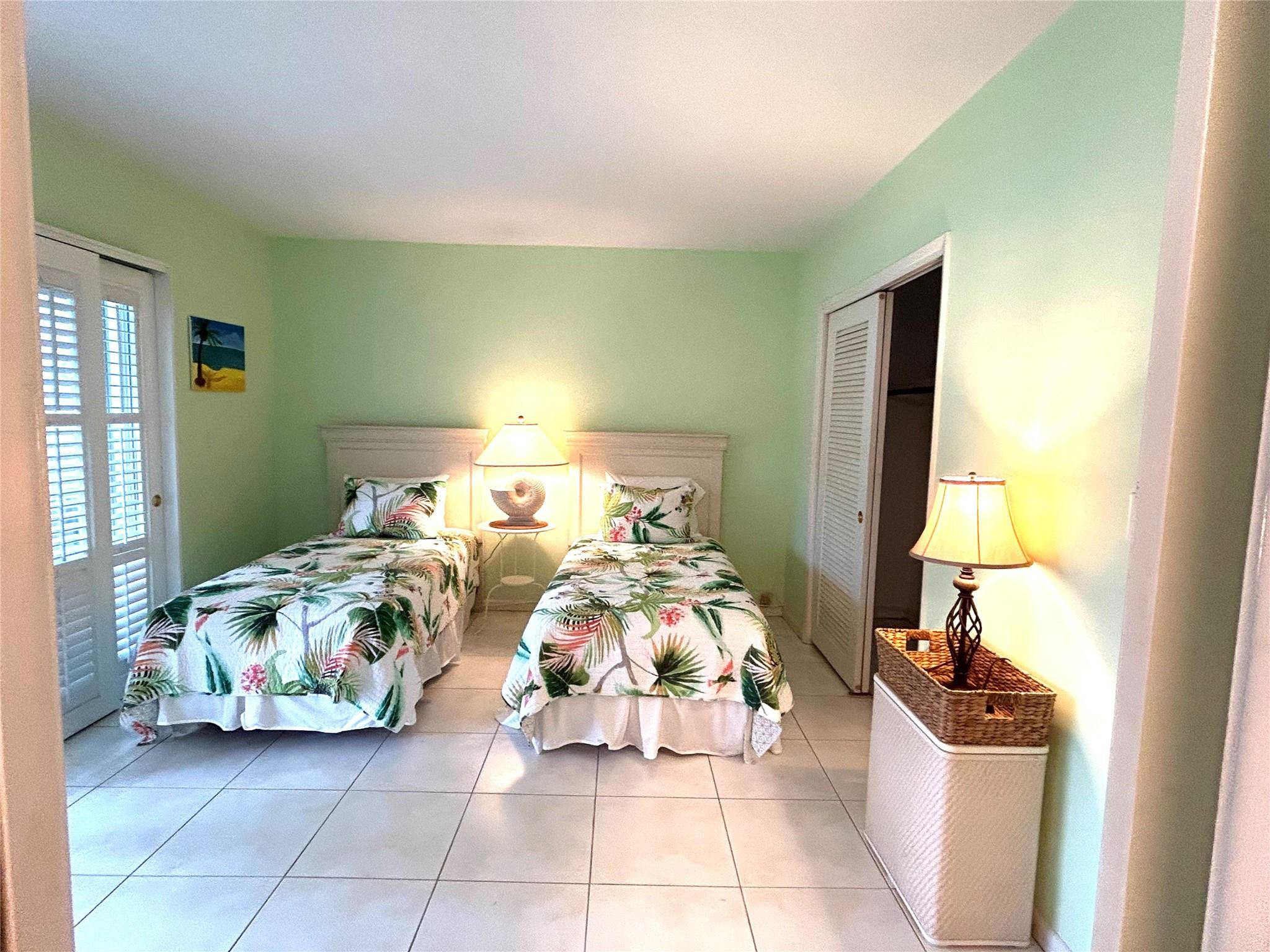 Lighthouse Point Gardens - Residential