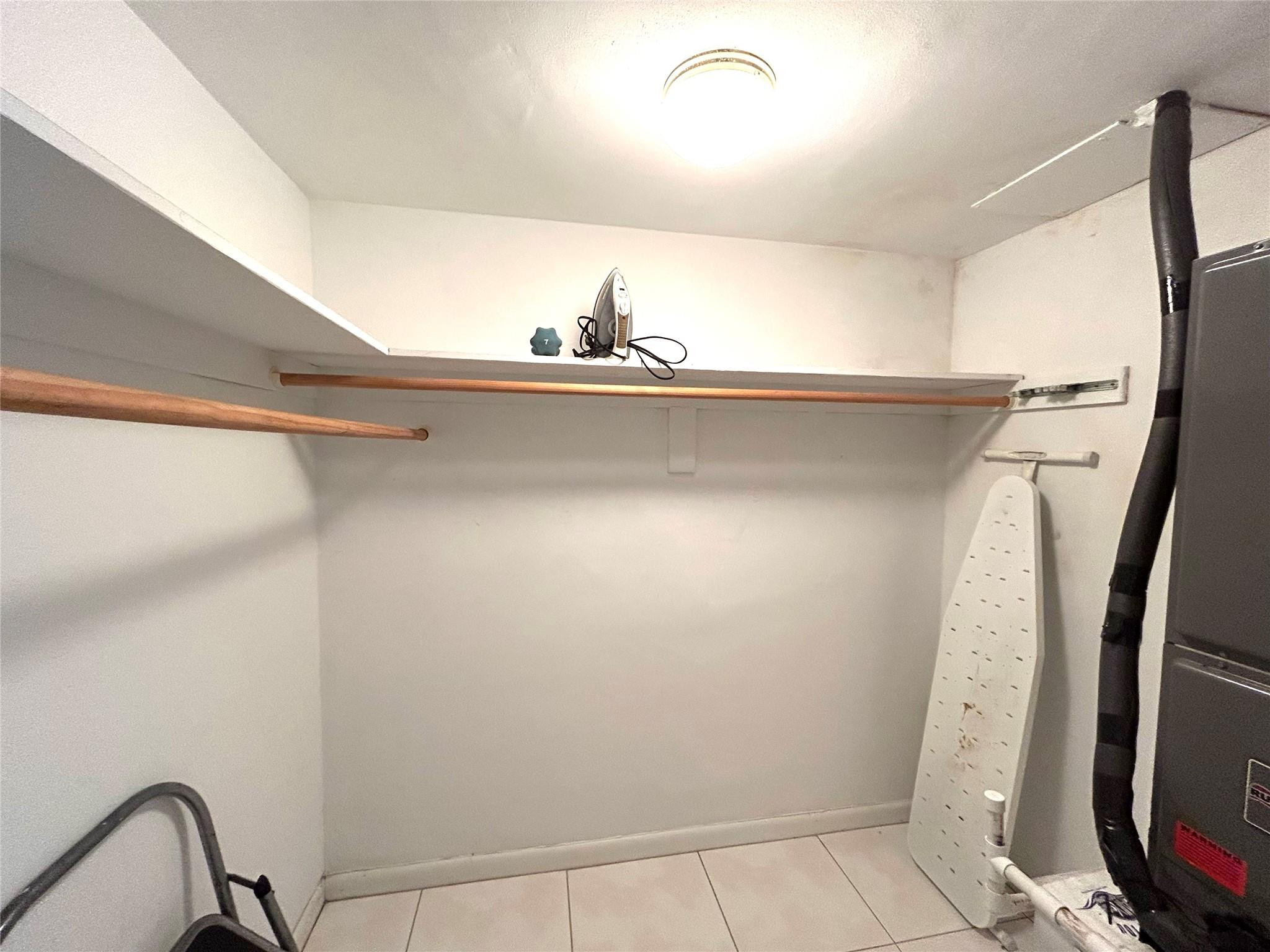 Lighthouse Point Gardens - Residential