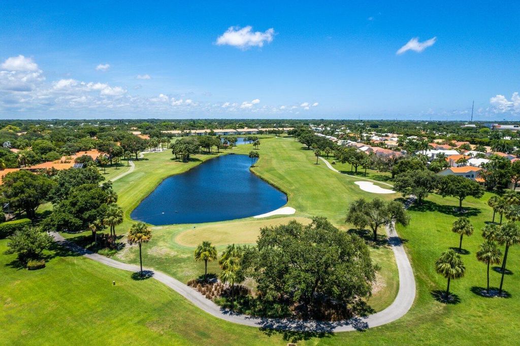 Photo of 17031 Boca Club Boulevard Blvd #065b, Boca Raton, FL 33487 (MLS # R10812346)