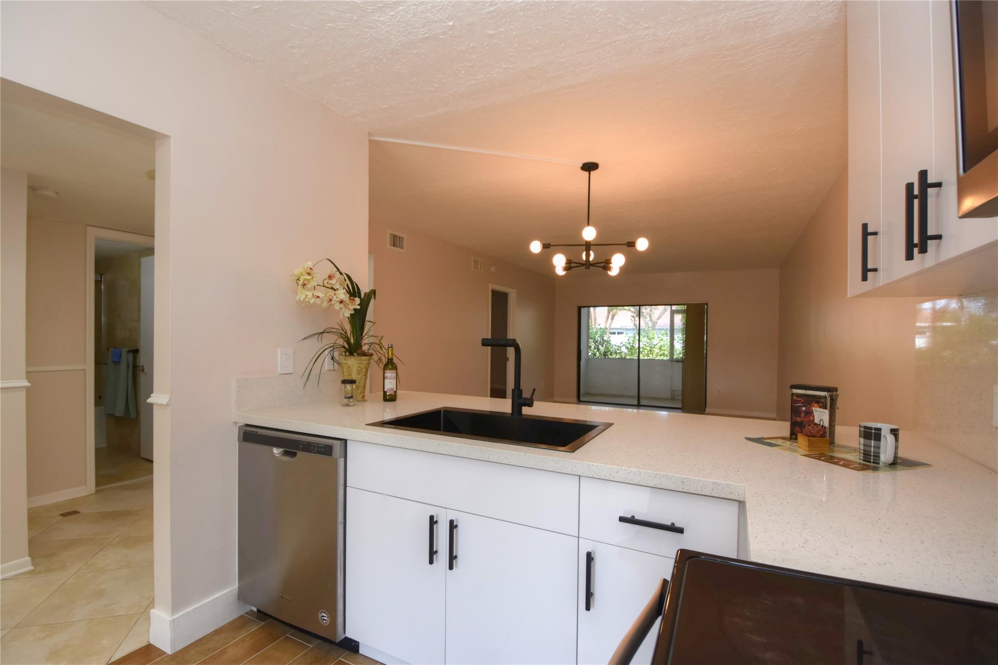 5200 E Club Cir 104