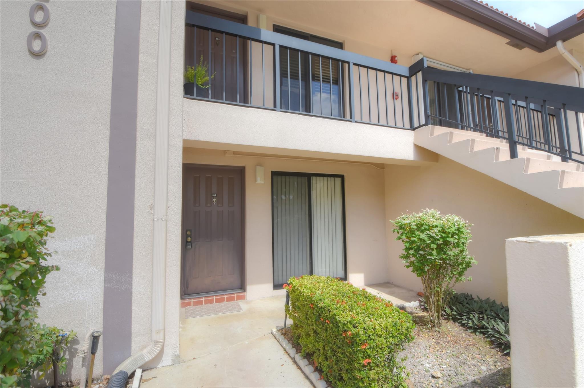 5200 E Club Cir 104