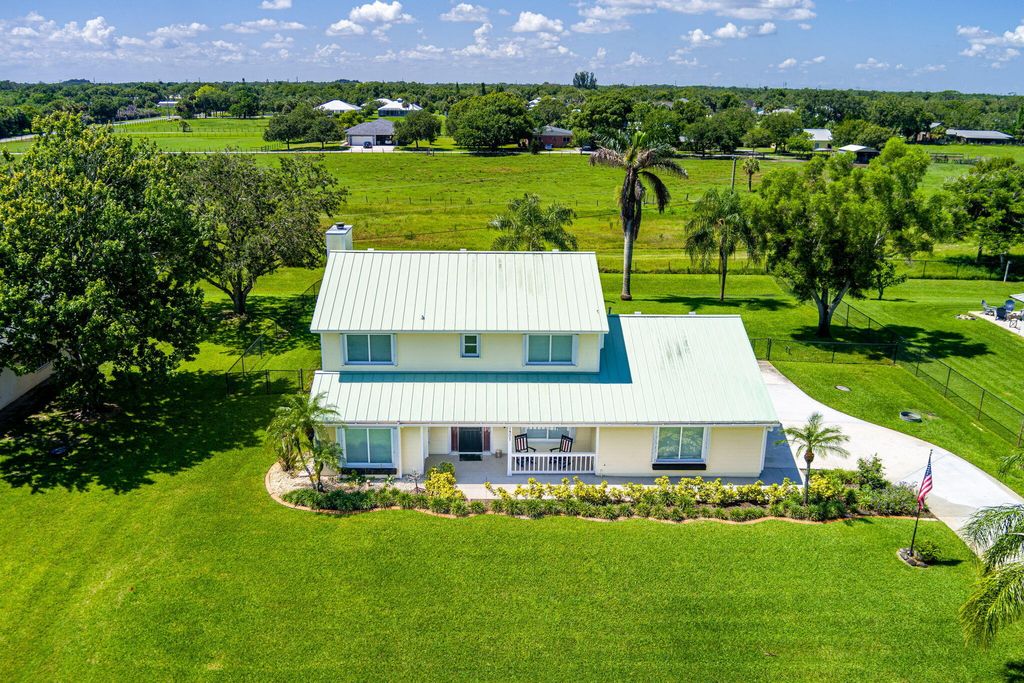 Photo of 1401 Mallard Court, Fort Pierce, FL 34982 (MLS # B26044583)