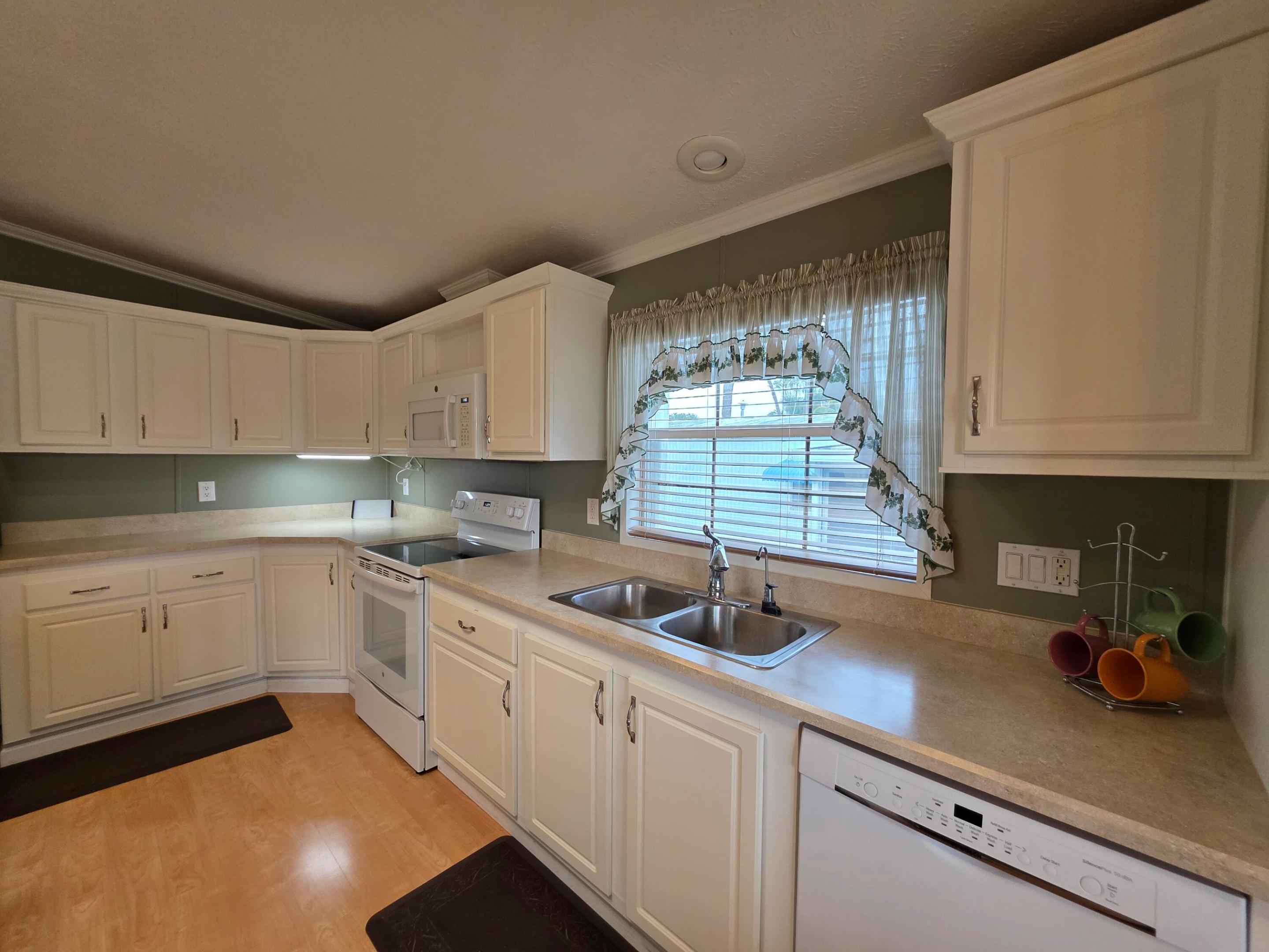 Maralago Cay - Residential