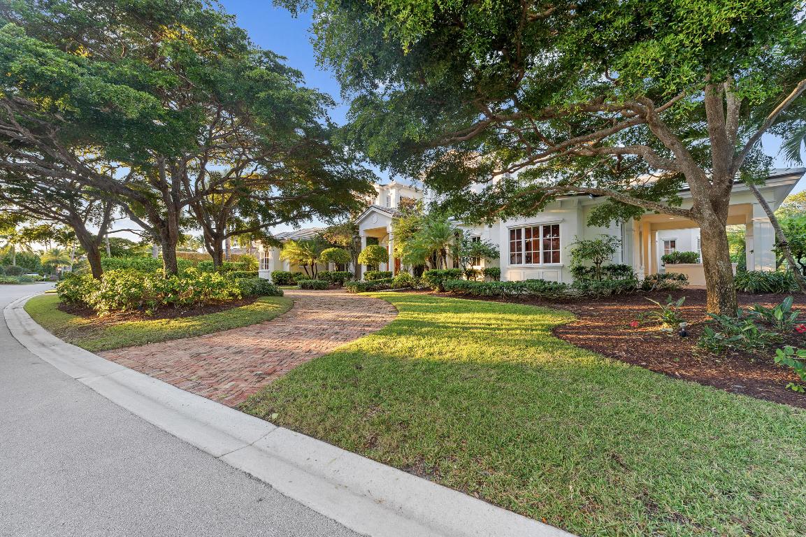 SAILFISH POINT - Residential