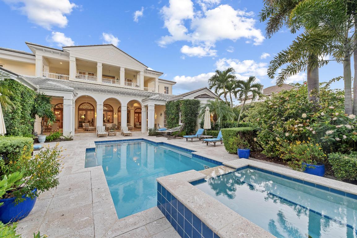 SAILFISH POINT - Residential