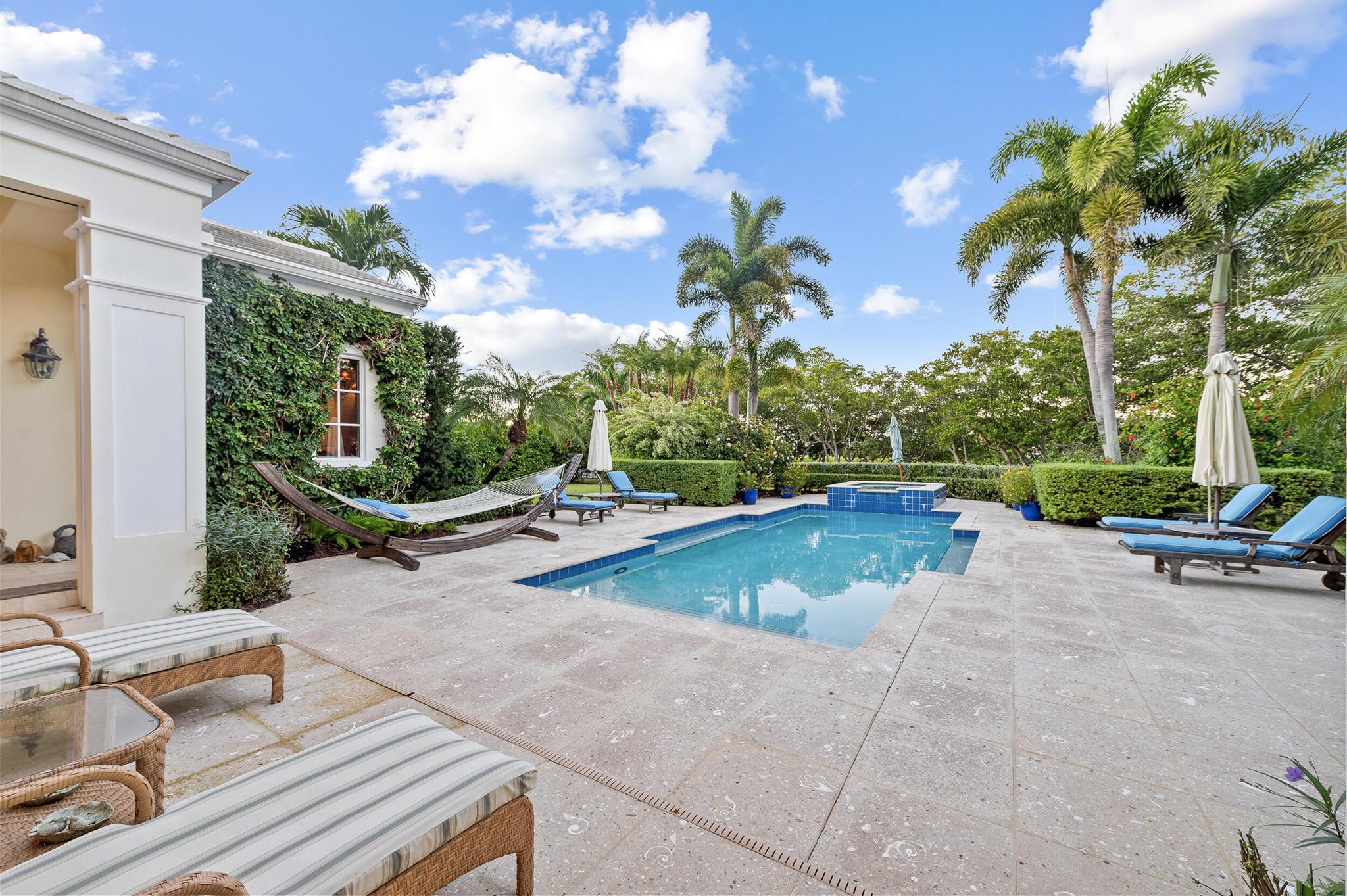 SAILFISH POINT - Residential