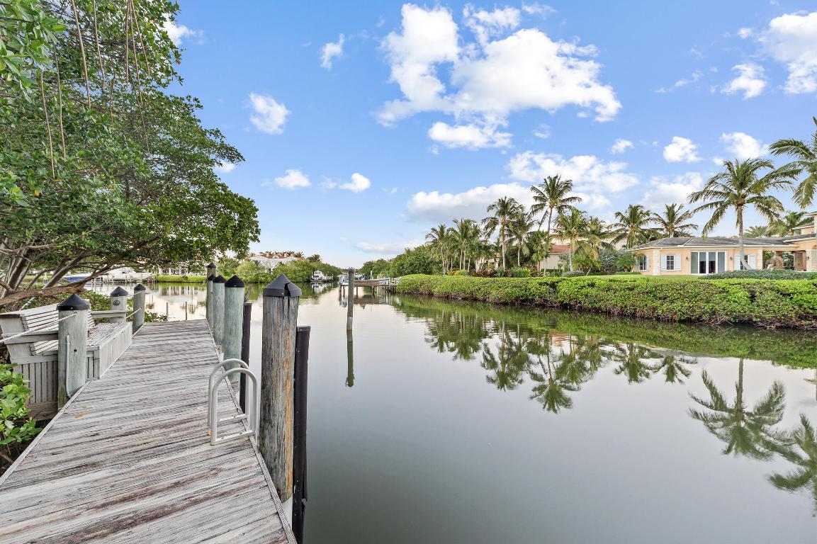 SAILFISH POINT - Residential