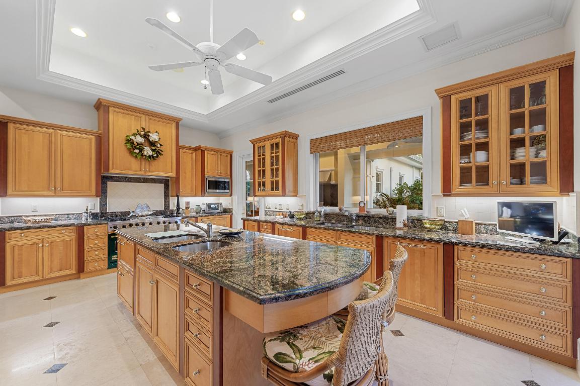 SAILFISH POINT - Residential