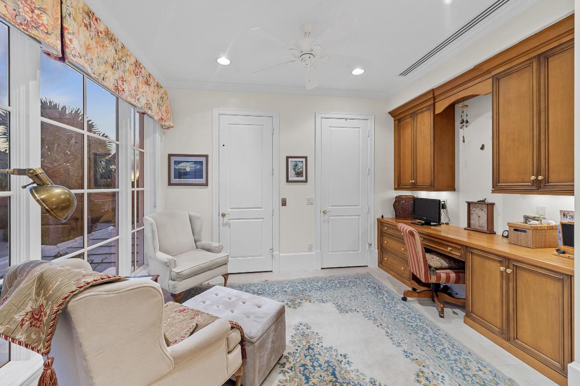 SAILFISH POINT - Residential