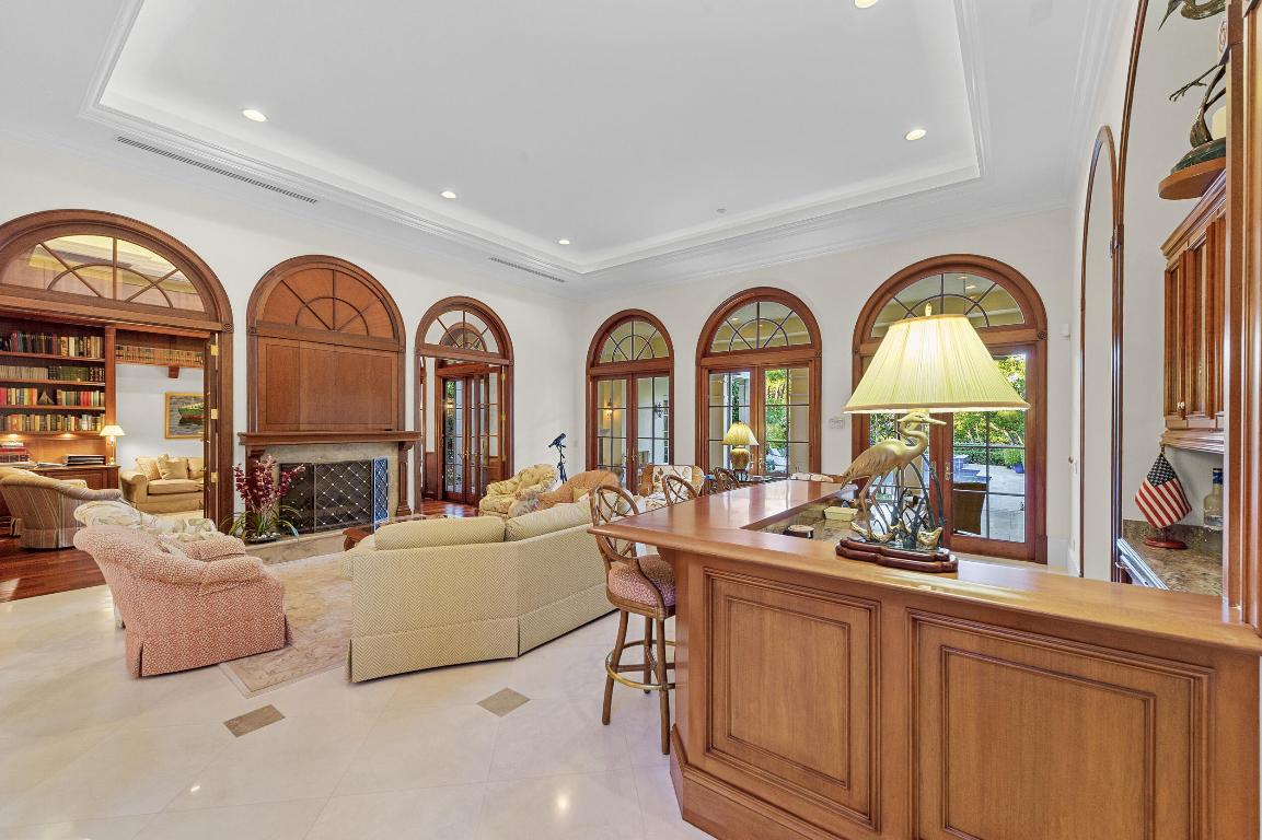 SAILFISH POINT - Residential