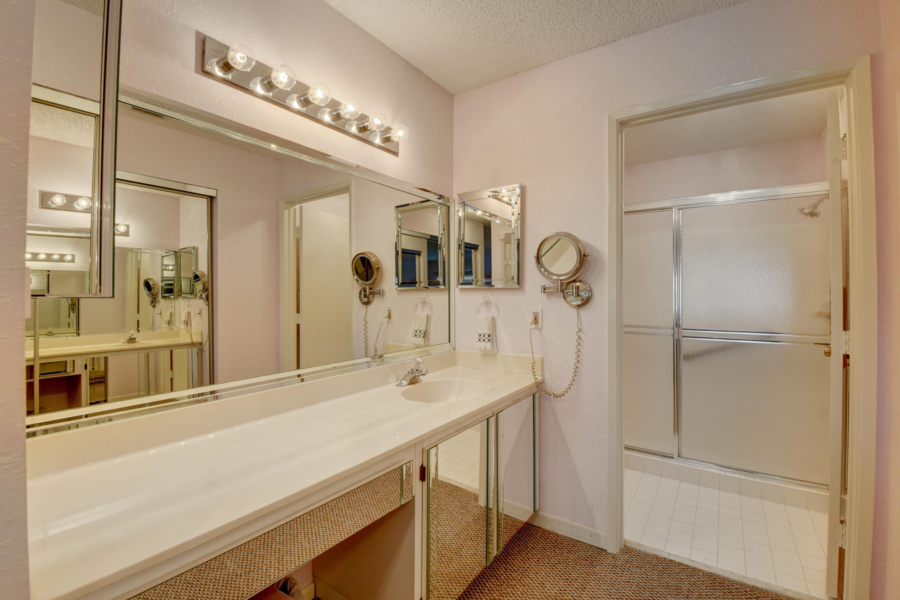 WHISPER WALK - Residential