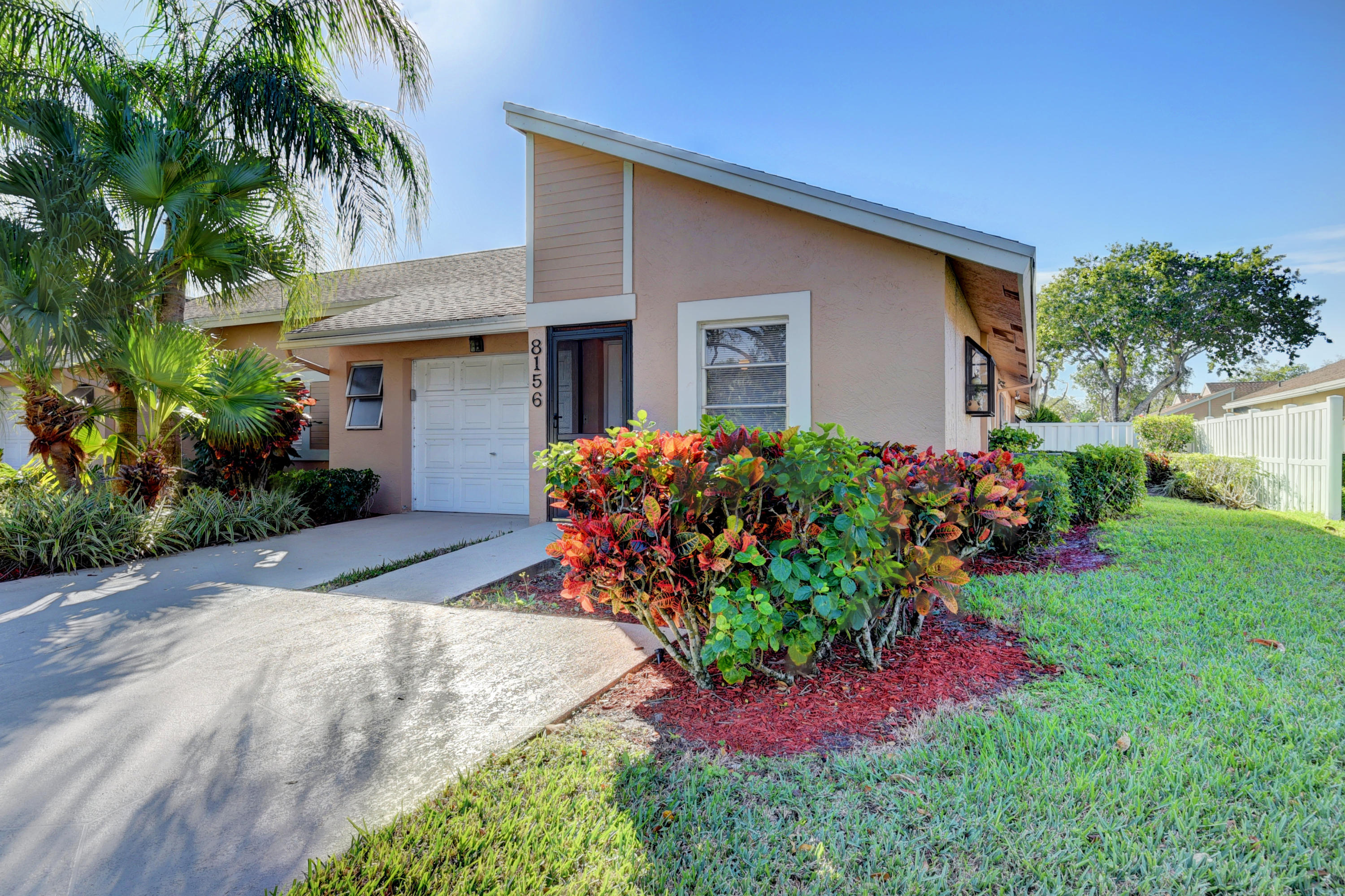 WHISPER WALK - Residential