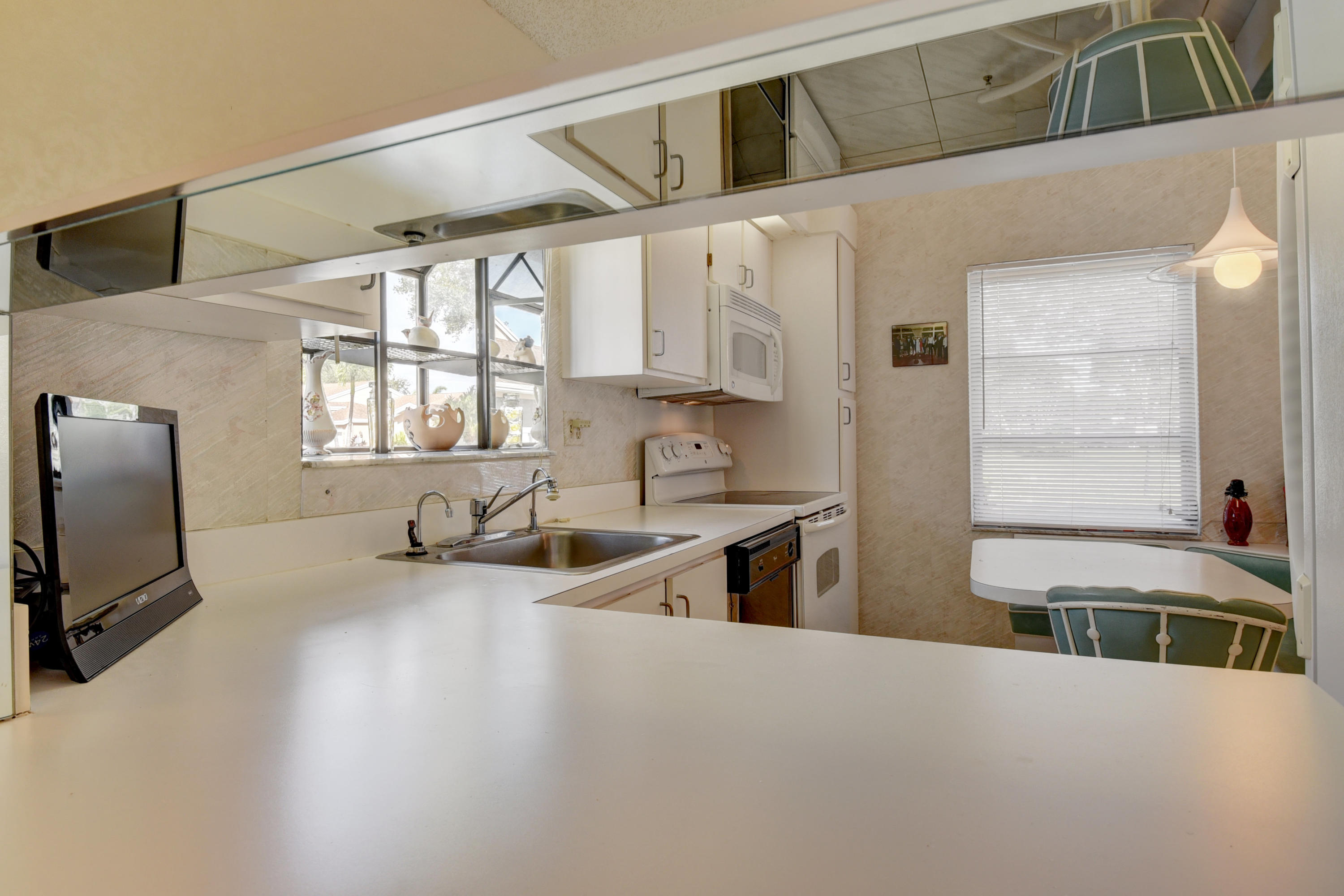 WHISPER WALK - Residential