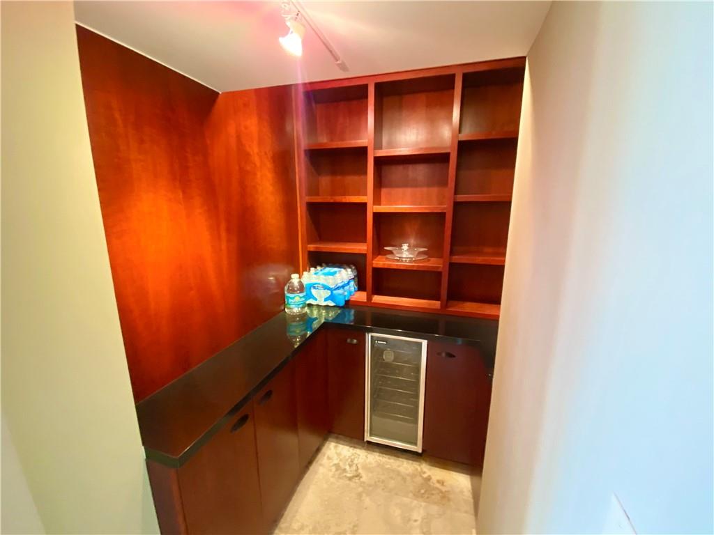 Marine Tower Condo - Residential Lease