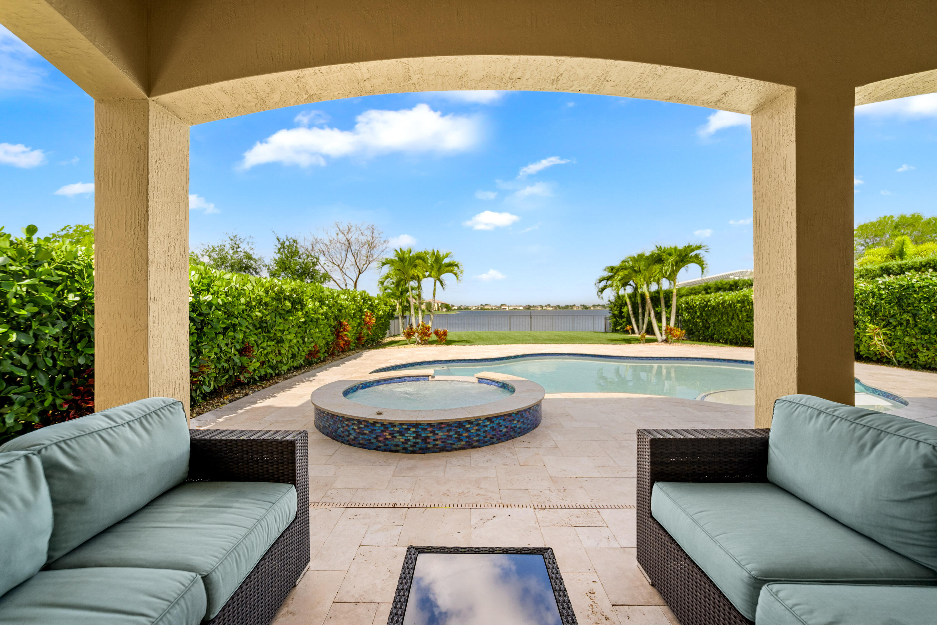 MIRALAGO - Residential