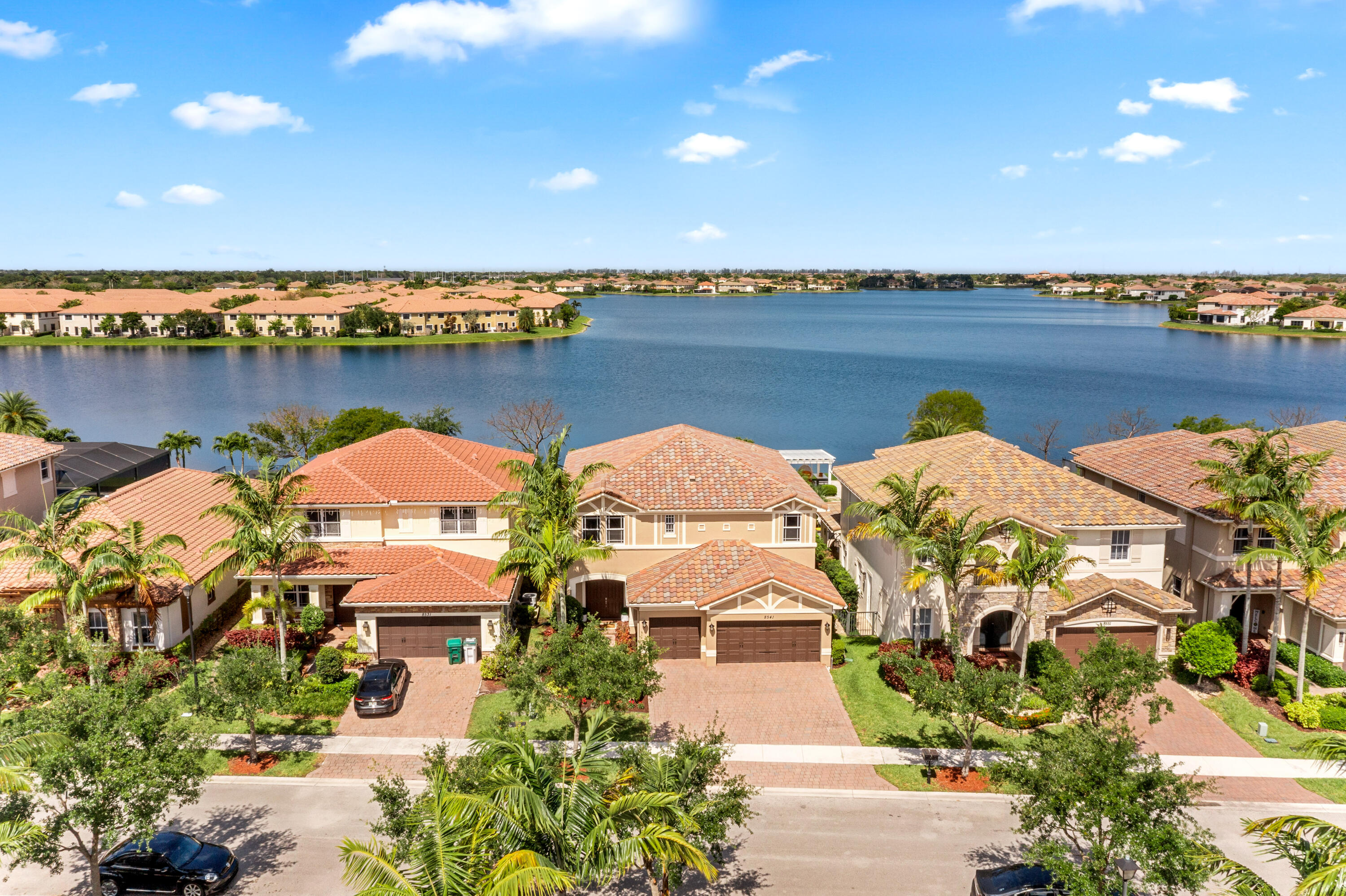 MIRALAGO - Residential