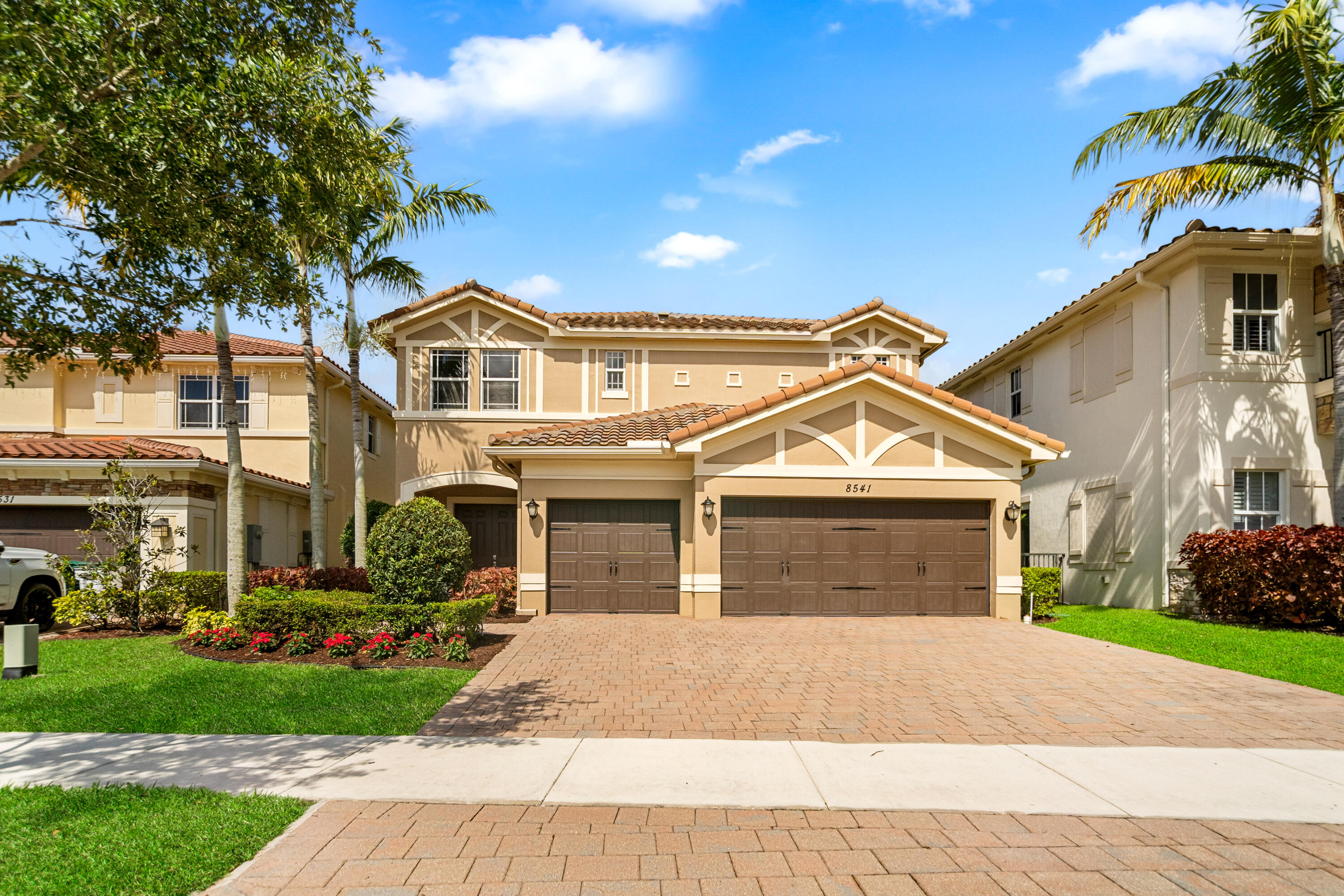 MIRALAGO - Residential