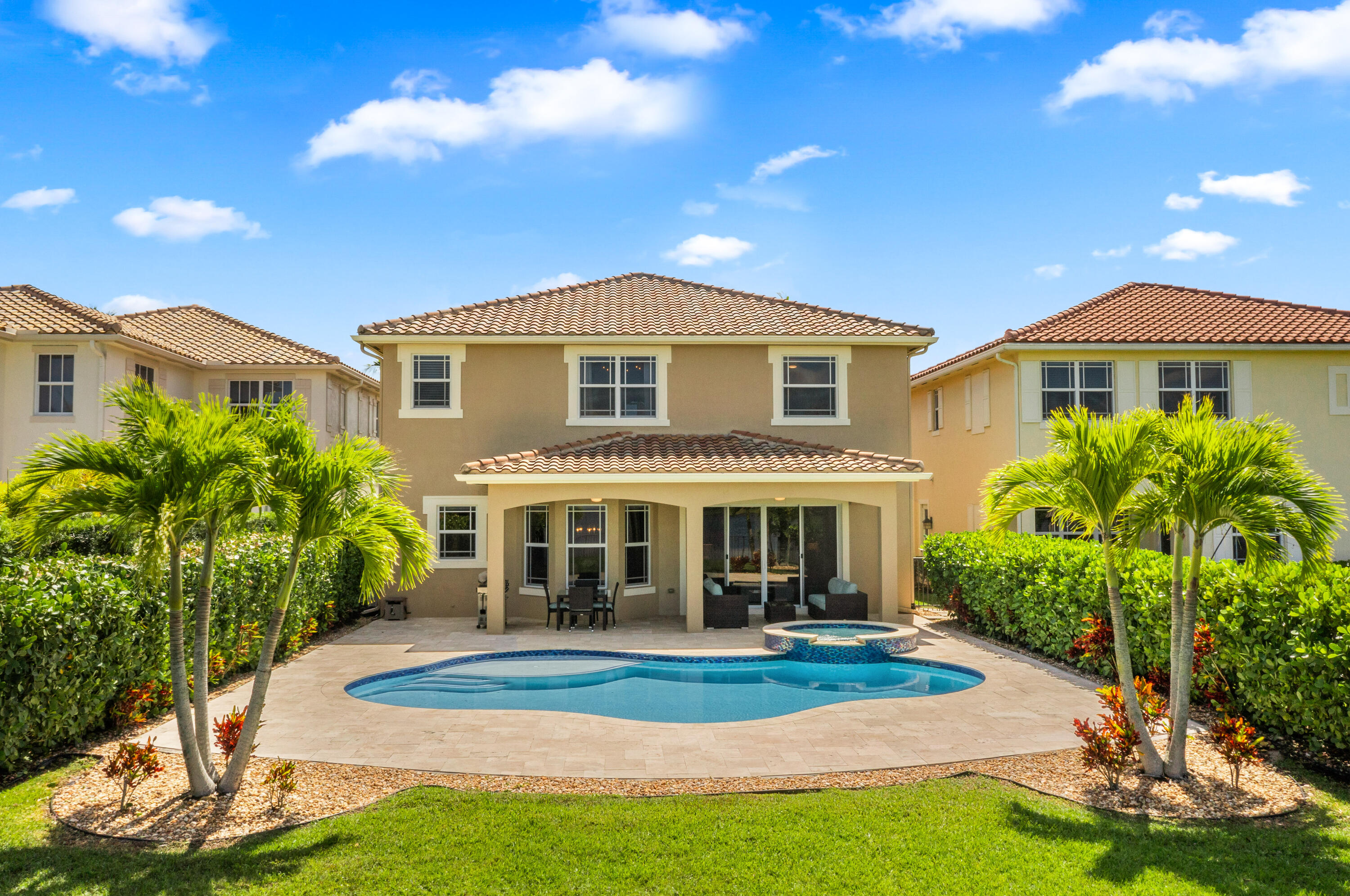 MIRALAGO - Residential