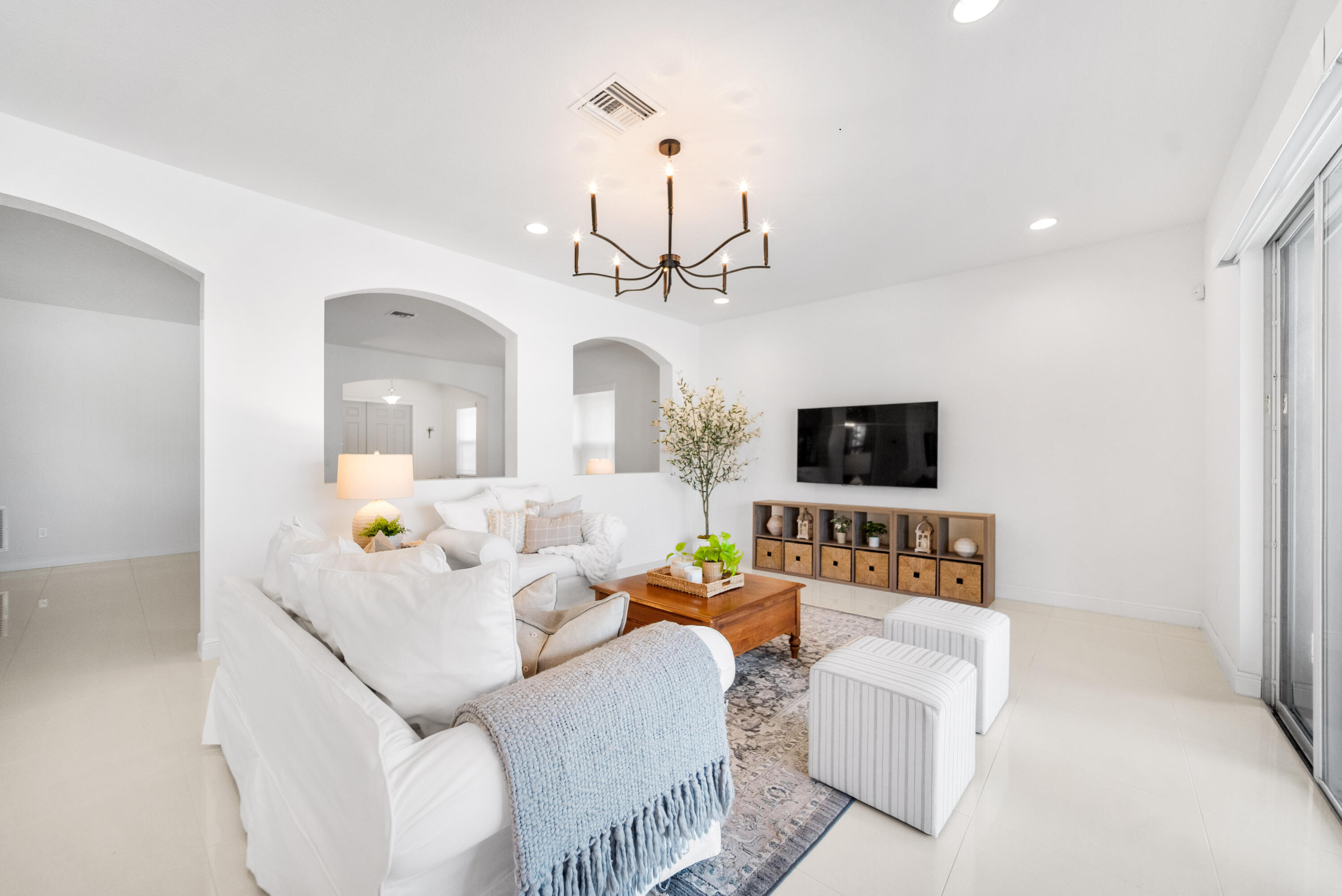 MIRALAGO - Residential