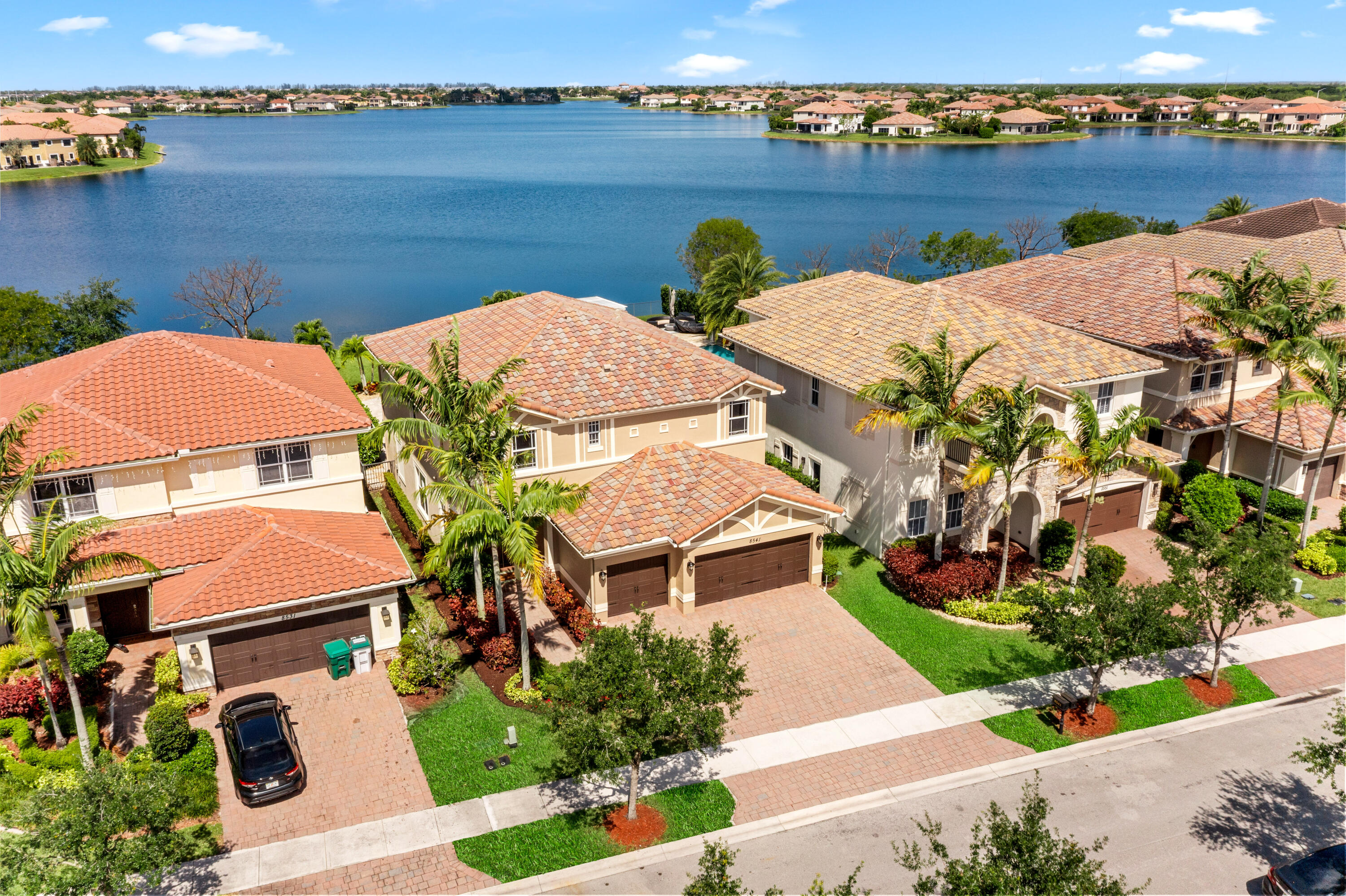 MIRALAGO - Residential