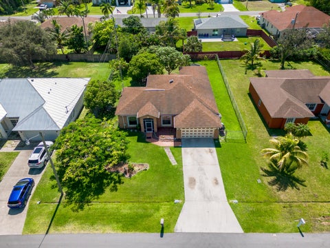 Featured picture for the property R10919925