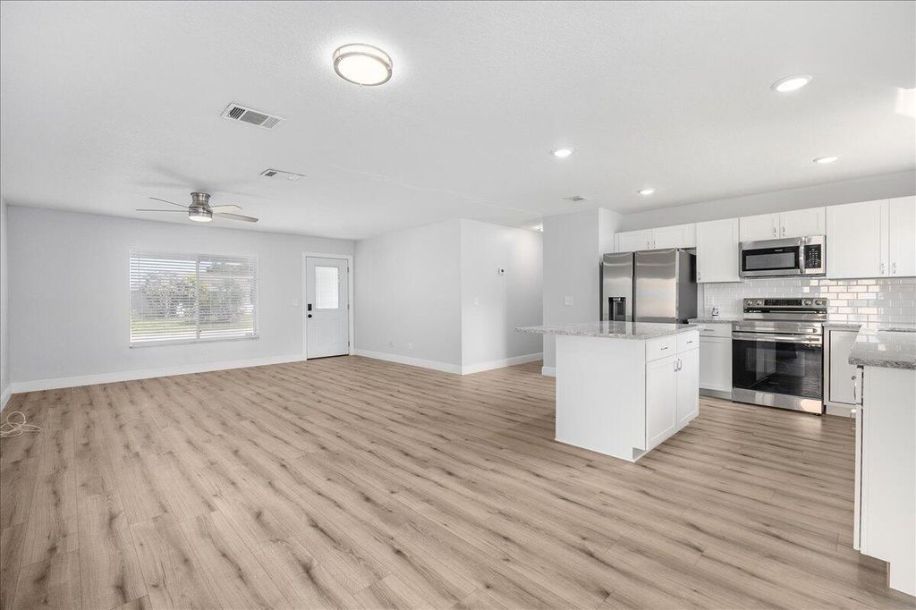 Photo of 1714 SE Elkhart Terrace, Port Saint Lucie, FL 34953 (MLS # R10953187)