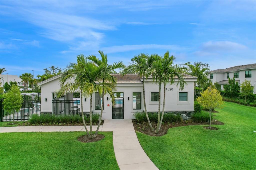 POLO LEGACY MXPD - Residential Lease