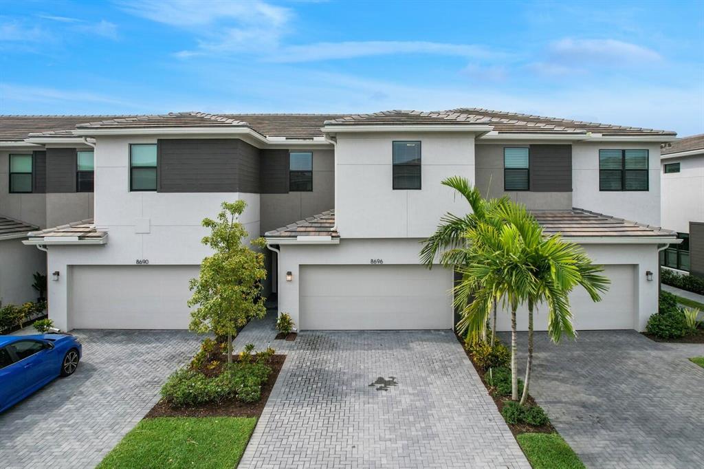 POLO LEGACY MXPD - Residential Lease