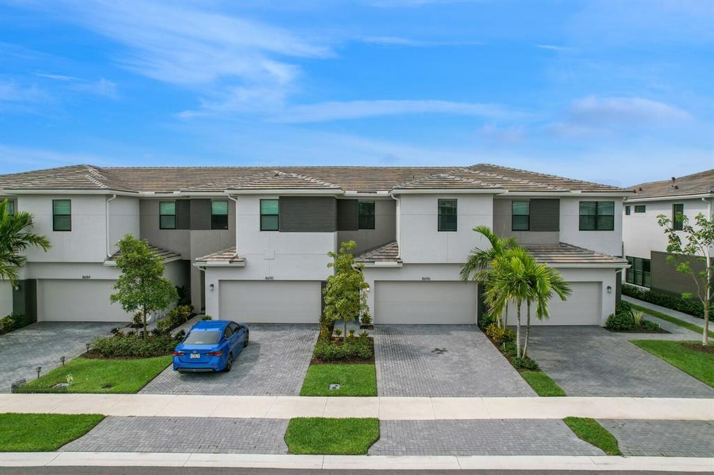 POLO LEGACY MXPD - Residential Lease