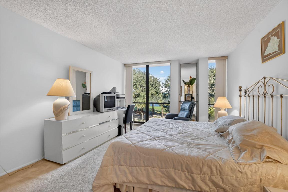 Bridgewood Midrise - Residential