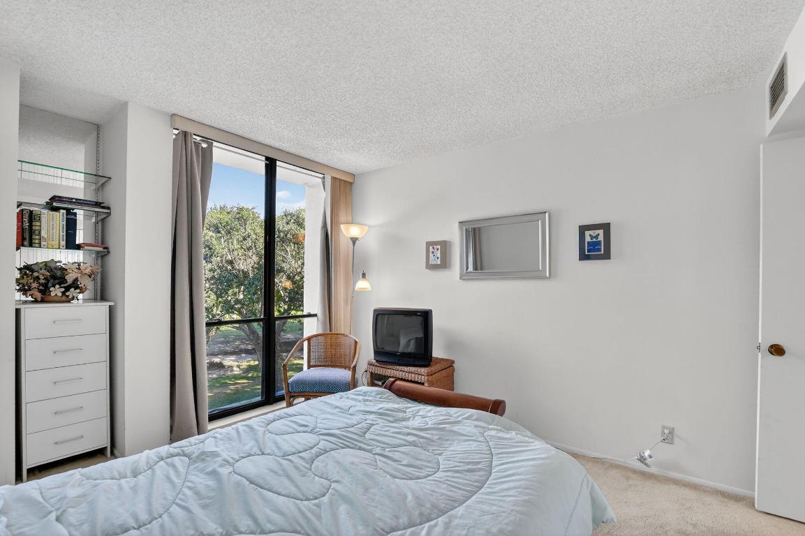 Bridgewood Midrise - Residential