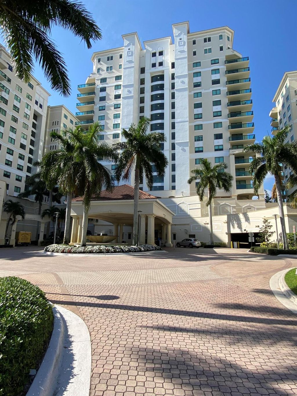 Photo of 3620 Gardens Parkway #1001b, Palm Beach Gardens, FL 33410 (MLS # R10968938)