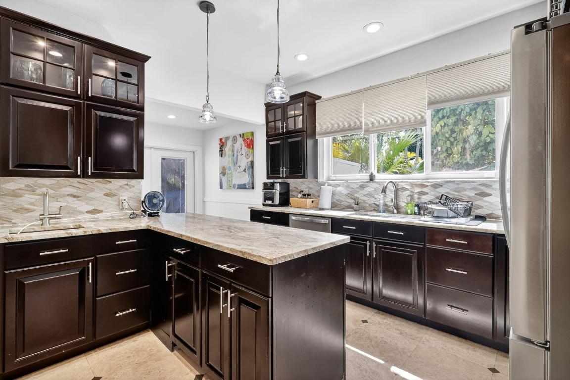 NORTHWOOD - Residential