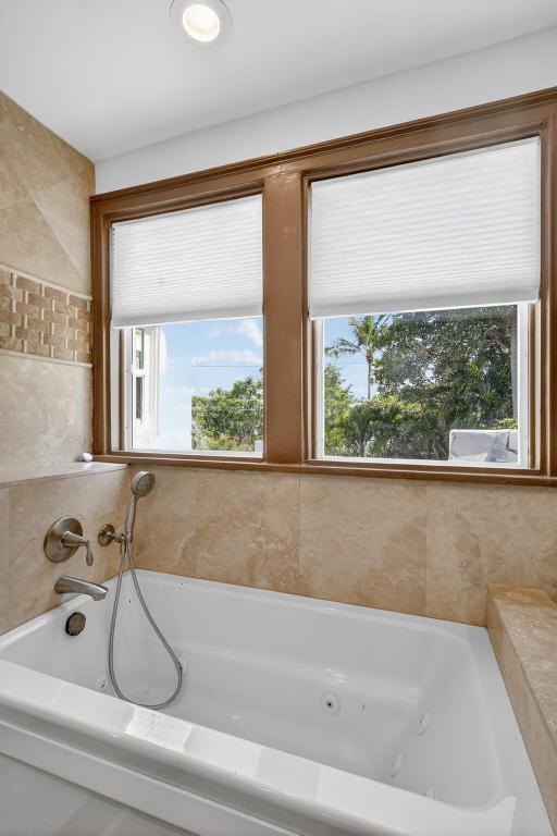 NORTHWOOD - Residential