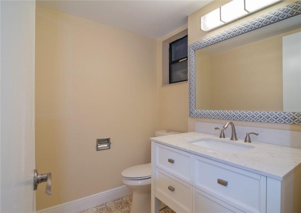 COLONY POINT 3 CONDO - Residential