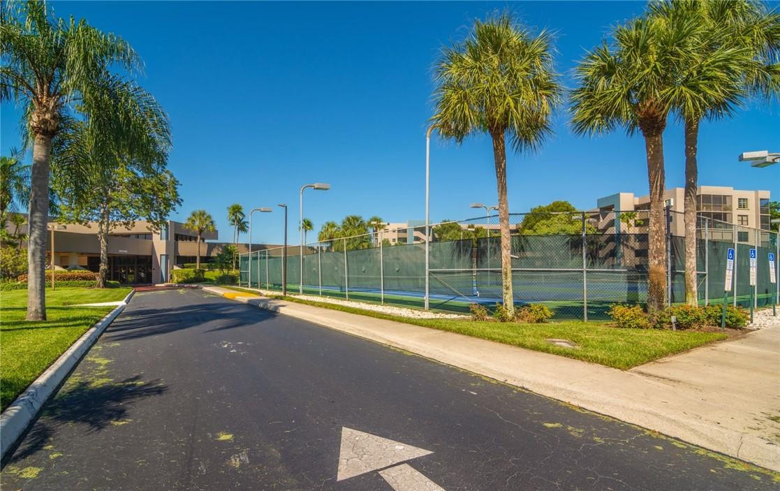 COLONY POINT 3 CONDO - Residential