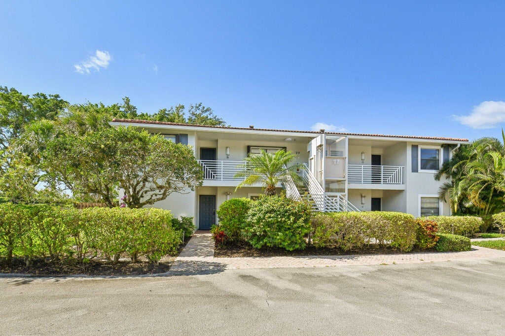 Photo of 17 Southport Lane #A, Boynton Beach, FL 33436 (MLS # R10981585)