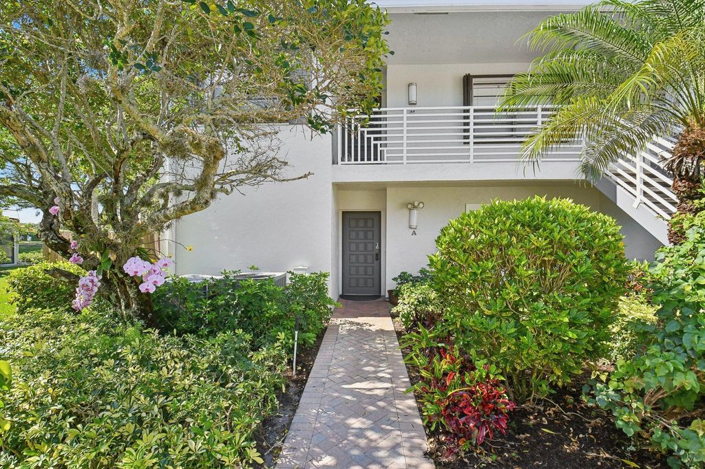 Photo of 17 Southport Lane #A, Boynton Beach, FL 33436 (MLS # R10981585)