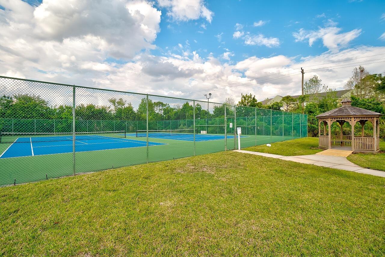 LAKE IN THE WOODS AT VERO BEACH CONDO - Residential