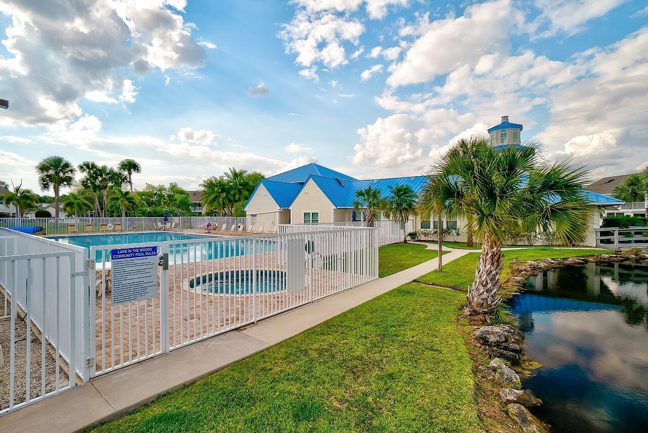 LAKE IN THE WOODS AT VERO BEACH CONDO - Residential