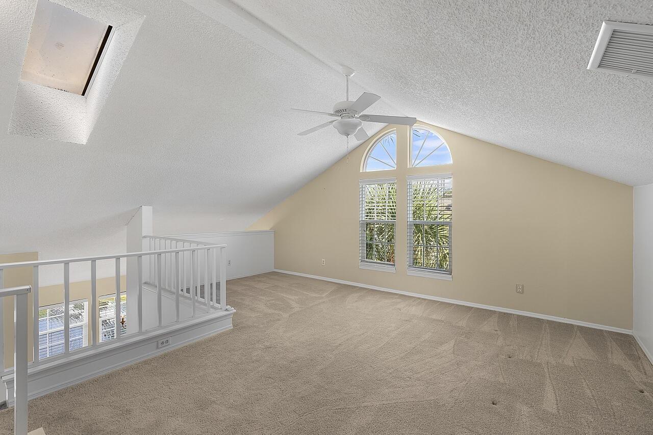 LAKE IN THE WOODS AT VERO BEACH CONDO - Residential