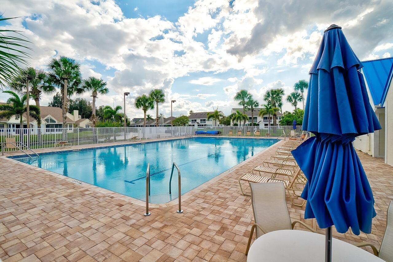 LAKE IN THE WOODS AT VERO BEACH CONDO - Residential