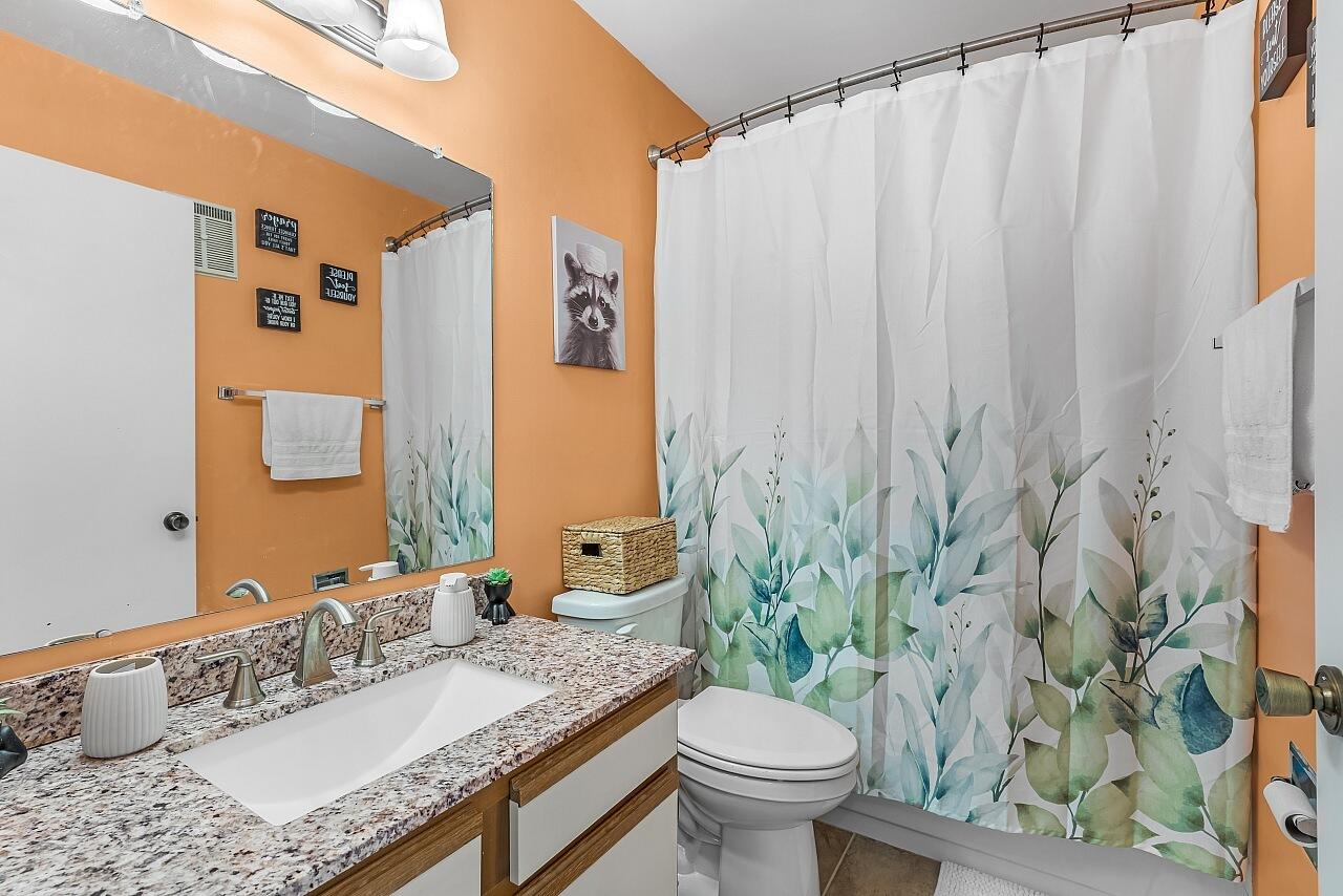 LAKE IN THE WOODS AT VERO BEACH CONDO - Residential