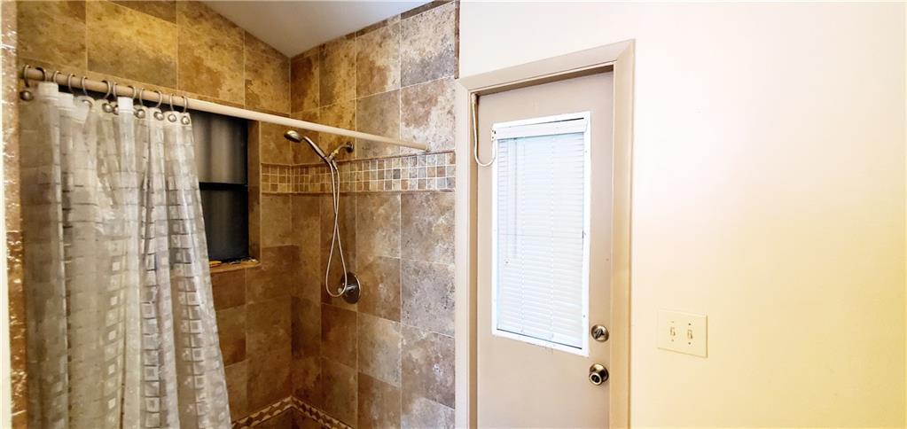 Eagle Point 127-12 B - Residential