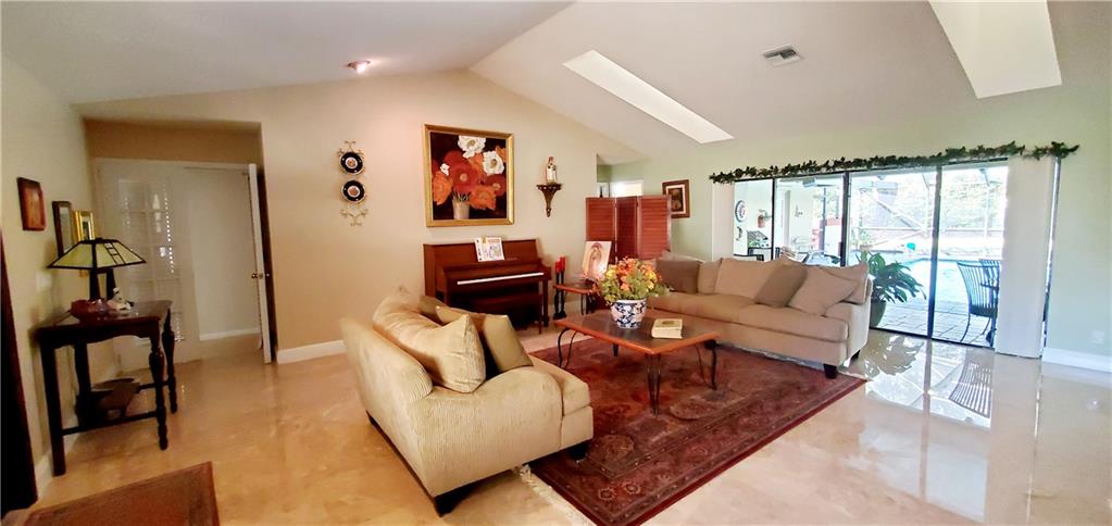 Eagle Point 127-12 B - Residential