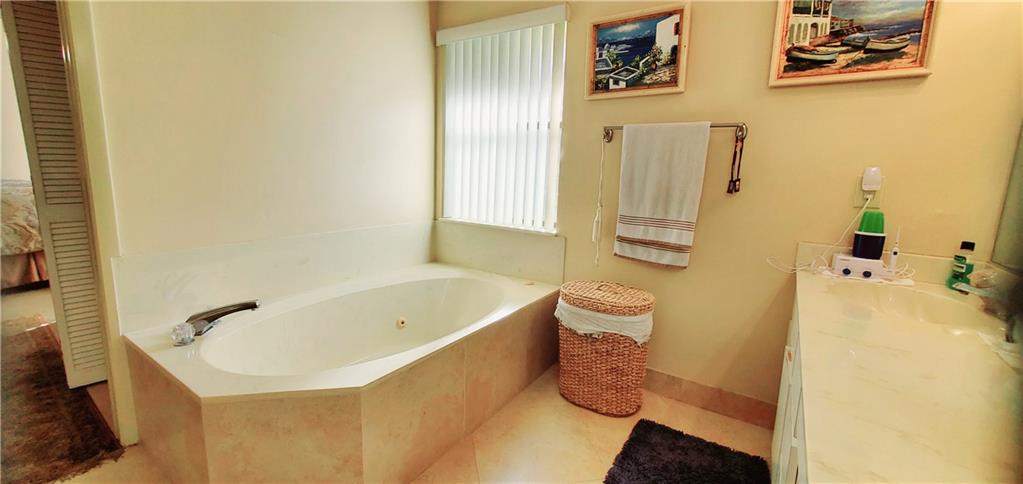 Eagle Point 127-12 B - Residential