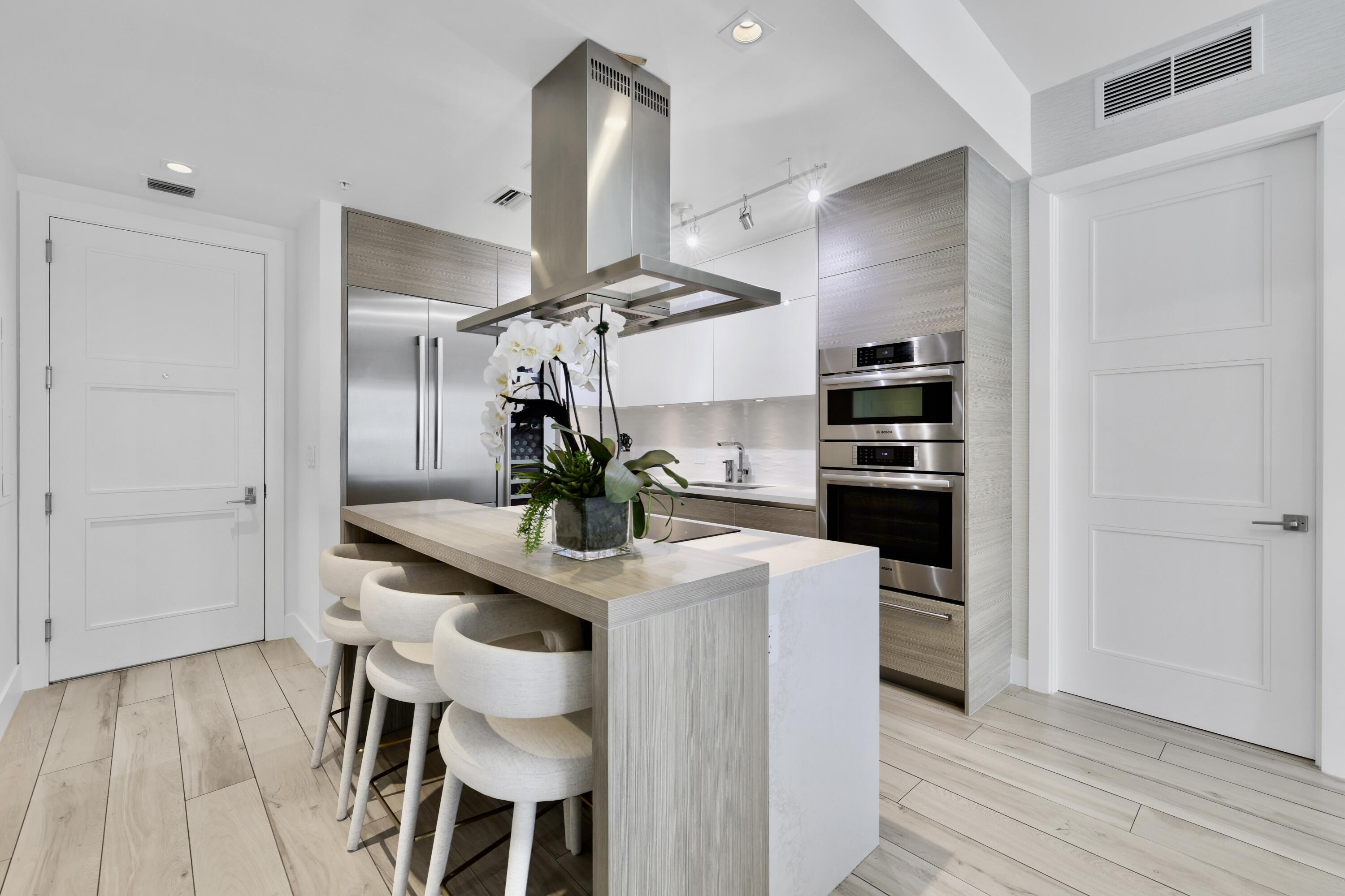 TOWER 155 CONDO - Residential Lease