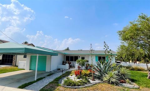 Single Family Residence in Dania Beach FL 1402 Argonaut Isle Isle.jpg